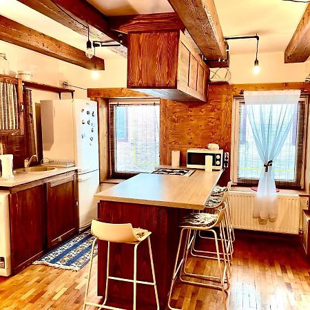 דירות בראשוב Apartament Rustic In Centrul Istoric מראה חיצוני תמונה