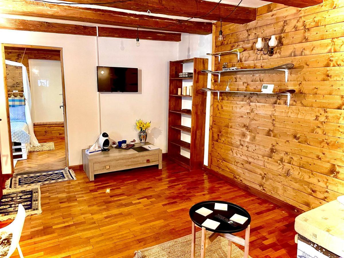 דירות בראשוב Apartament Rustic In Centrul Istoric מראה חיצוני תמונה